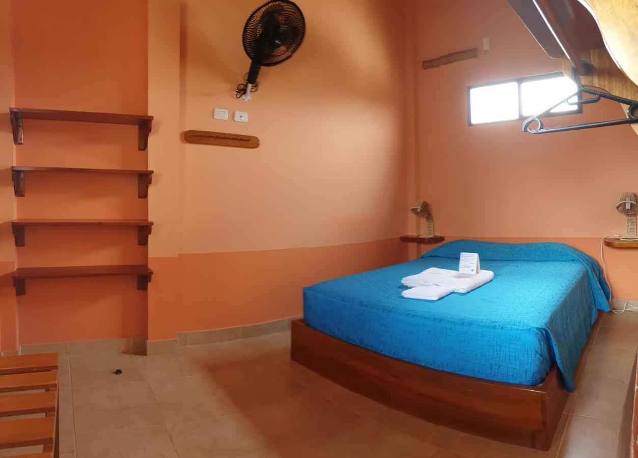 La Mariposa Hostal Олон Экстерьер фото